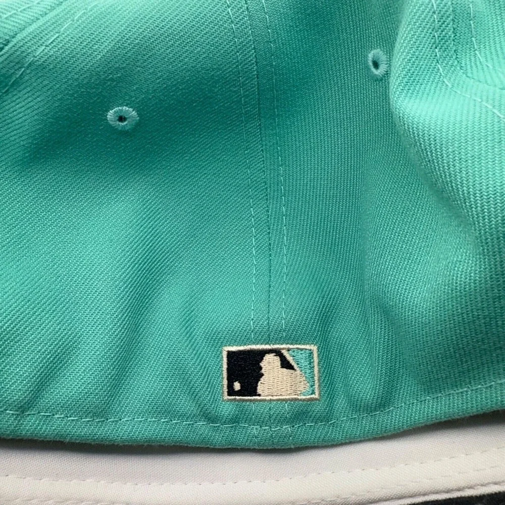New Era 59Fifty Cincinnati Reds Aqua/Black 150th Anniversary Fitted Size‎ 7 1/4